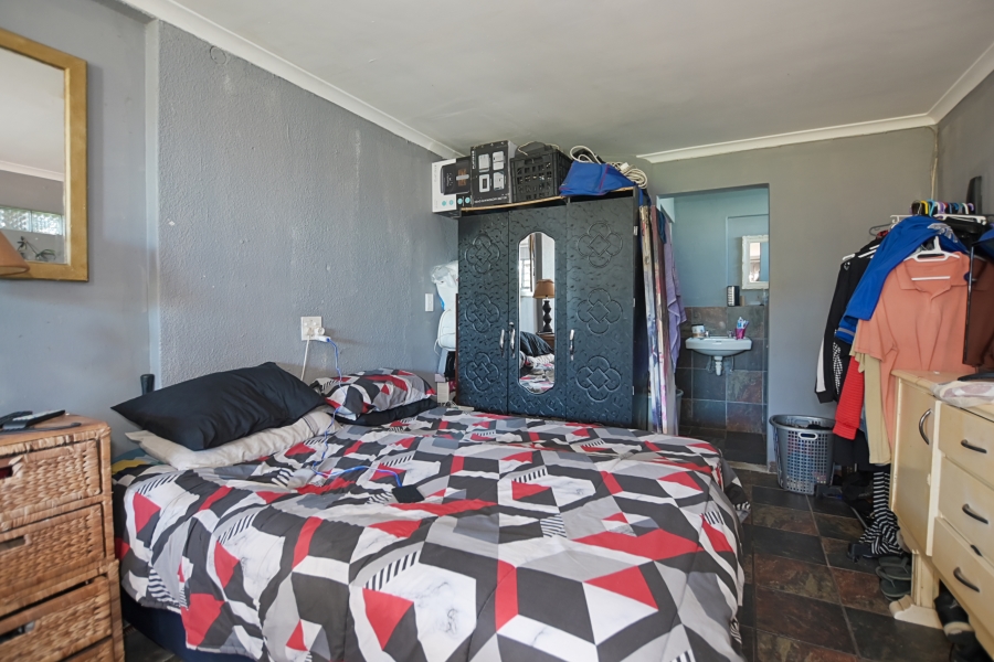 5 Bedroom Property for Sale in Richwood Western Cape